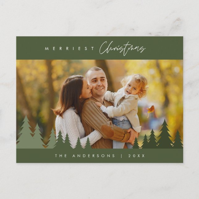 Merriest Christmas Family Photo Outdoor Pine Trees Postkarte (Vorderseite)