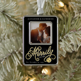 Merrily Ever After Curly Script Weihnachts-Foto Rahmen-Ornament Silber