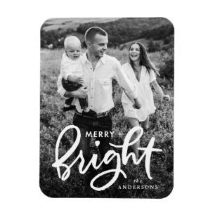 Merry and Bright Bold Script Holiday Foto Magnet