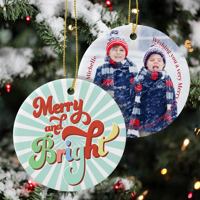 Merry and Bright Custom Foto Weihnachten Keramik Ornament (Merry and Bright holiday photo ornament, )