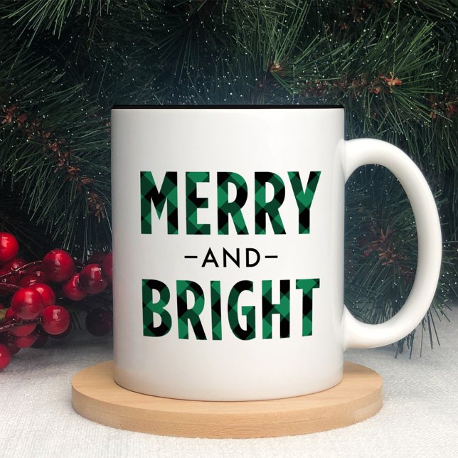Merry and Bright Modernes Green Buffalo Kariert Zweifarbige Tasse (Von Creator hochgeladen)