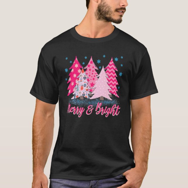 Merry and Bright Pink Christmas Tree Pink Christma T-Shirt (Vorderseite)