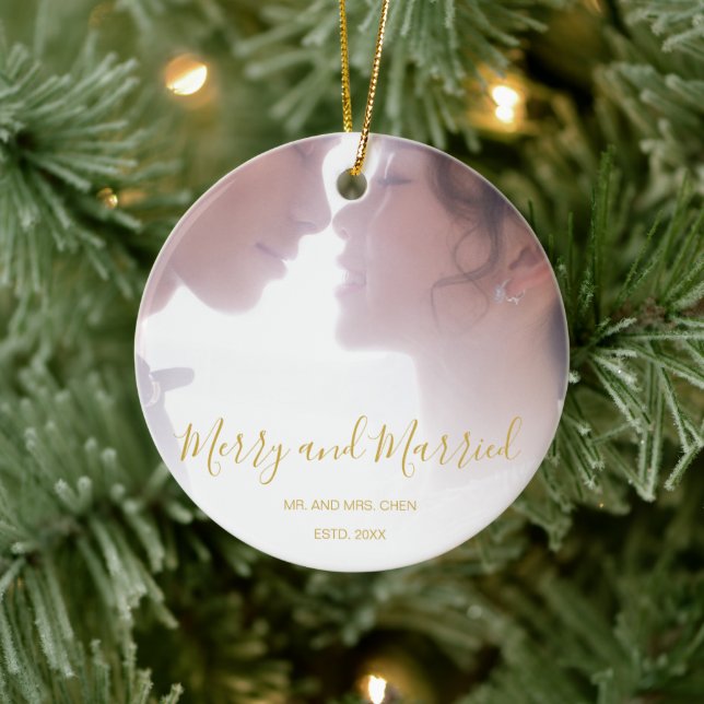 Merry and Verheiratet Gold Newlywed Elegant Keramik Ornament (Baum)
