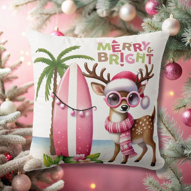 Merry & Bright Pink Tropical Rentier Kissen (Von Creator hochgeladen)