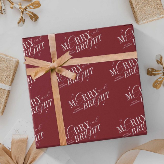 Merry & Bright Red Elegante Script Moderne Weihnac Geschenkpapier (Elegant merry & bright red and white Christmas wrapping paper with space for your name)