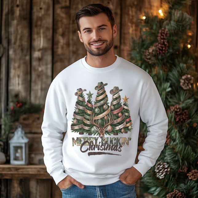 Merry Buckin’ Christmas – Camo Cowboy Tree  Sweatshirt (Von Creator hochgeladen)