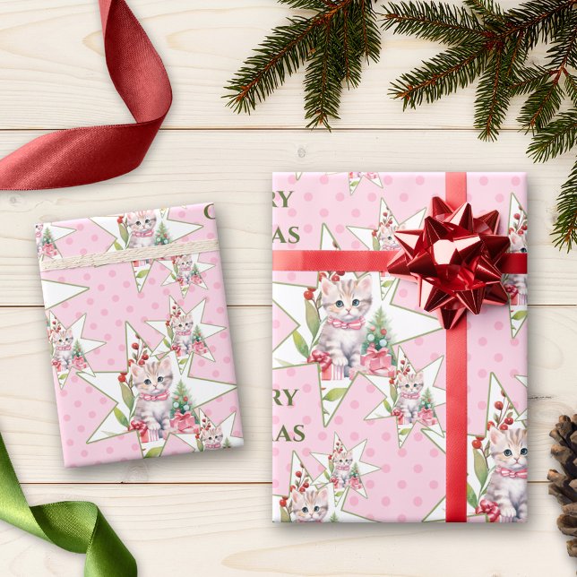 Merry Catmas Pink Christmas Cat Geschenkpapier (Cute cat wrapping paper featuring a watercolor cat in Christmas star pattern on pink with polka dots)