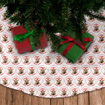 Merry Christ-moose Funny Christmas Moose Polyester Weihnachtsbaumdecke<br><div class="desc">Genießen Sie den Urlaubssgeist mit unserem zauberhaften Weihnachtsbaumrock, mit einem liebenswerten Elch, der eine Weihnachtsmannmütze mit dem sonnigen Gruß "Frohe Christ-Elche" verbindet. Dieser Baumrock ist ideal, um Lachen und Freude während Ihrer Feierlichkeiten zu vermitteln. Das skurrile Design und das clevere Wortspiel machen es zu einer einzigartigen und reizvollen Ergänzung Ihrer...</div>