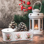 Merry Christ-moose Funny Christmas Moose Satinband<br><div class="desc">Genießen Sie den Urlaubssinn mit unserem zauberhaften Weihnachtsbund, mit einem lieblichen Elch, der eine Weihnachtsmannmütze mit dem sonnigen Gruß "Fröhlicher Christ-Elch" verbindet. Dieses Band ist perfekt, um Lachen und Freude während Ihrer Feierlichkeiten zu verbreiten! Das skurrile Design und das clevere Wortspiel machen es zu einer einzigartigen und reizvollen Ergänzung Ihrer...</div>