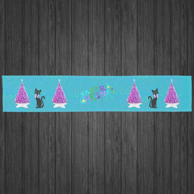 Merry Christmas Pink Trees Pretty Black Cat Stars  Kurzer Tischläufer (Pink christmas trees pretty black cats colouful stars on aqua blue Merry Christmas table runner.)