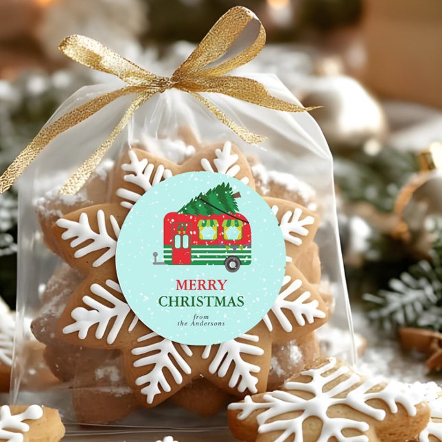 Merry Christmas Red Caravan Christmas Tree Custom Runder Aufkleber (Von Creator hochgeladen)