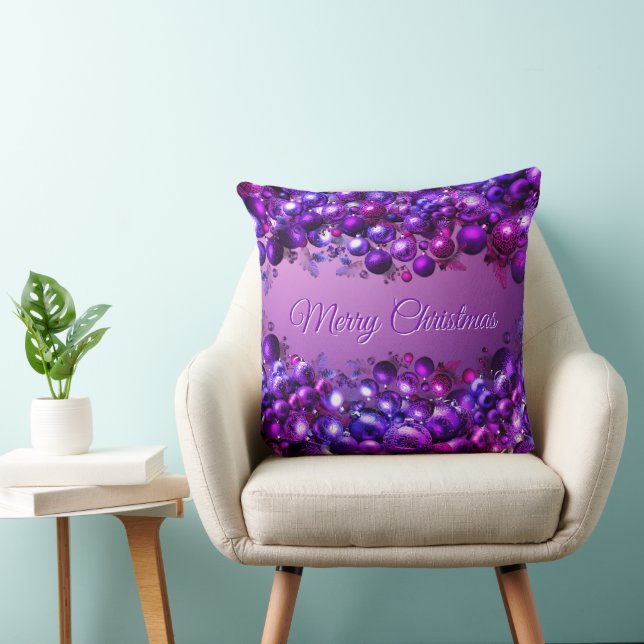 Merry Christmas Throw Pillow in Royal Purple Decor Kissen (Stuhl )
