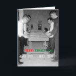 MERRY CHRISTMAS VINTAGES FOOSBALL FUZBOLL FOTO FEIERTAGSKARTE<br><div class="desc">Wünschen Sie Ihren Mitspielern ein frohes Weihnachtsfest mit dieser phantastischen Vintagen Fotokarte oder machen Sie es zu einer jeden Anlaß-Karte! Und das Beste daran ist, dass Sie den Text ganz nach Ihren Wünschen anpassen können. Fügen Sie in einigen Namen Ihrer Buds, Teamnamen, Lieblings-Redewendungen oder was auch immer Sie gewollt haben....</div>