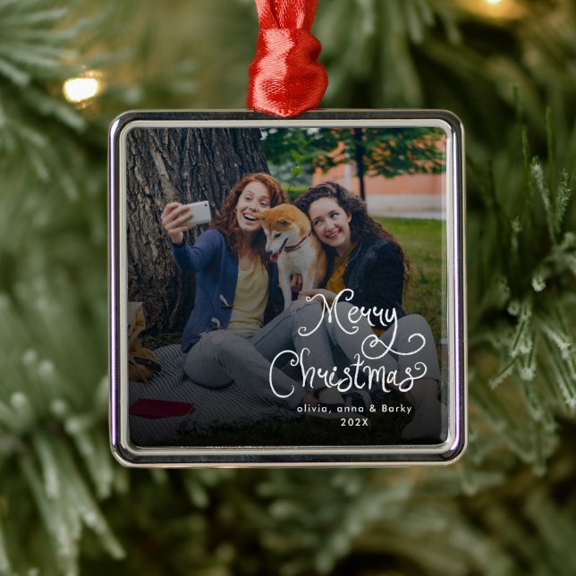 Merry Christmas Whimsical Script Family Photo Dog Ornament Aus Metall (Baum)