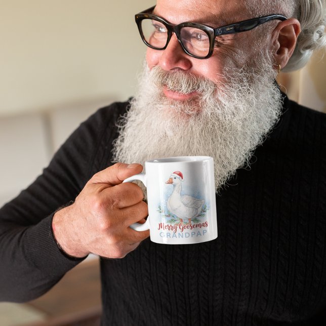 Merry Goosemas Personalisierter Becher Kaffeetasse (Celebrate the holiday with this cute, "Merry Goosemas" personalized mug! )