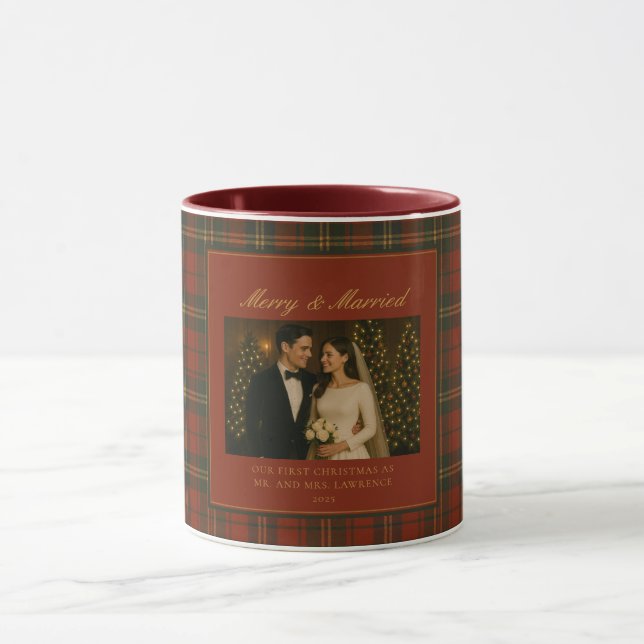 Merry & Married Newlywed First Christmas Photo Tasse (Zentrum)