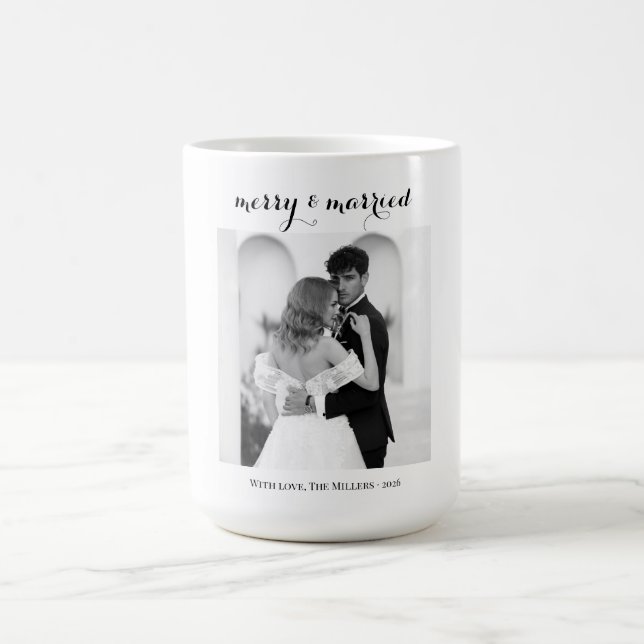Merry & Married - Personalized Newlywed Christmas  Kaffeetasse (Mittel)
