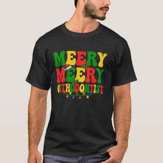 Merry Orthodontist Dental Dentist Xmas Lights Chri T-Shirt