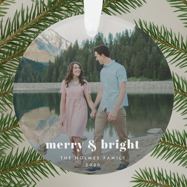 Merry und Bright | Modernes Weihnachtskaffee - Fot Ornament (Merry and Bright couple photo ornament by Guava, perfect for celebrating love and festive memories)