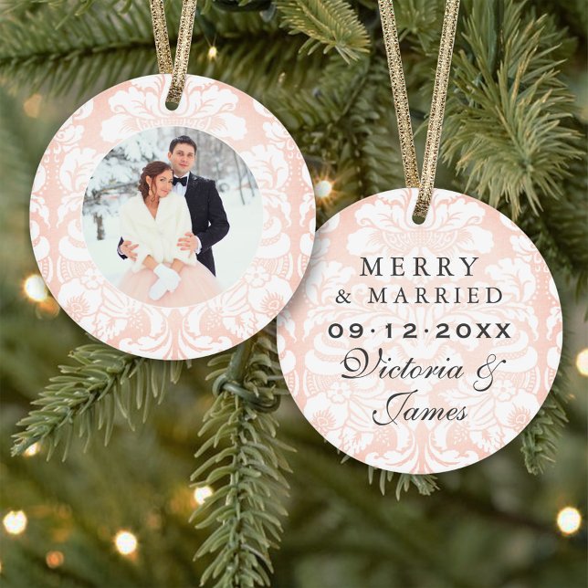 Merry und Verheiratet Blush Damask Wedding Foto Ornament (Von Creator hochgeladen)