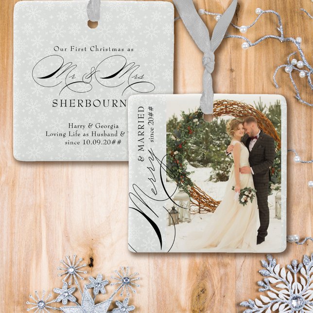 Merry Verheiratet Mr. und Mrs. Vertical Foto Snowf Keramikornament (Von Creator hochgeladen)