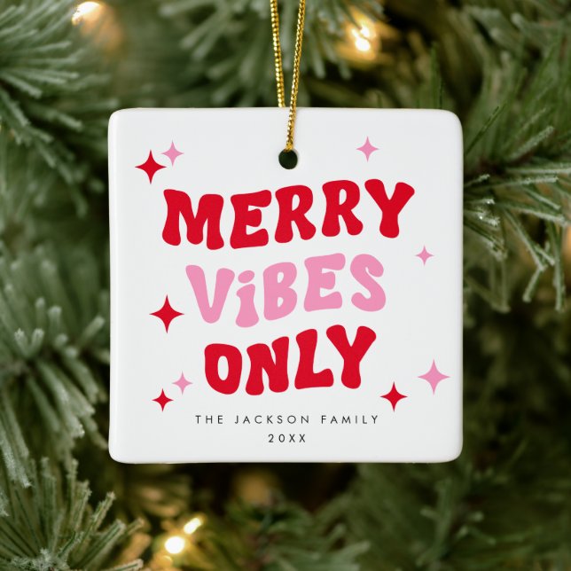 Merry Vibes Only | Modern Retro Christmas Photo Keramikornament (Baum)