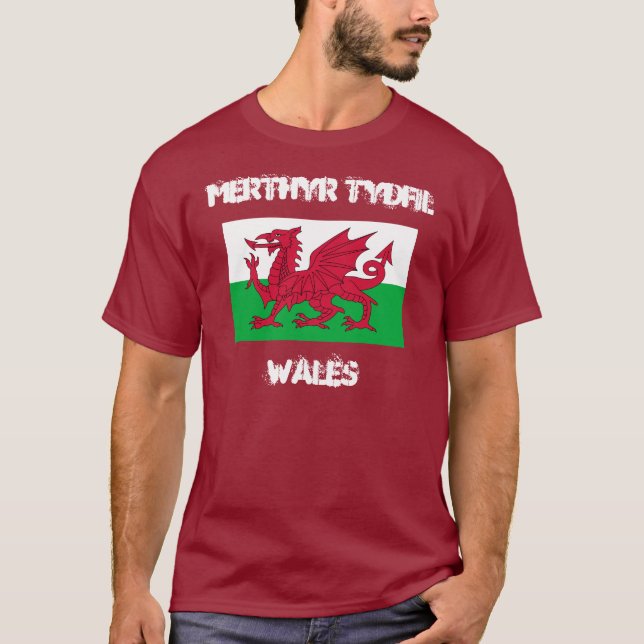 Merthyr Tydfil, Wales mit Waliser-Flagge T-Shirt (Vorderseite)