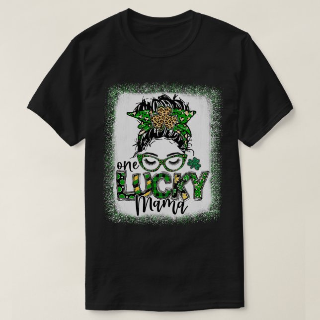 Messy Bun Leopard St Patrick's Day One Lucky Mama T-Shirt (Design vorne)