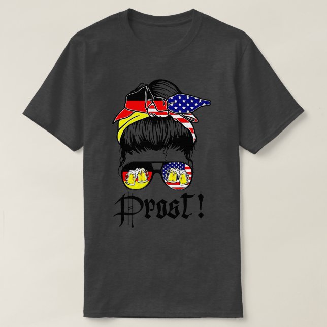 Messy Bun Prost Beer Deutsche Amerikanische Flagge T-Shirt (Design vorne)
