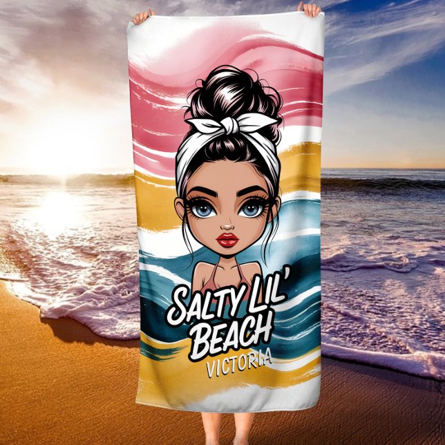 Messy Bun Salty Lil' Beach Personalisiert Name Strandtuch (Von Creator hochgeladen)