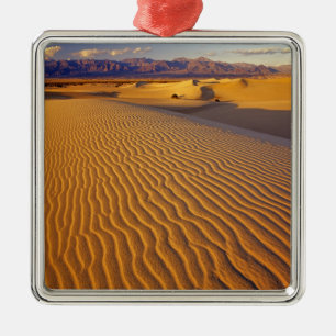 Mesziemlich flache Sanddünen im Death Valley Ornament Aus Metall