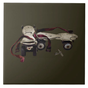 Metall-Rollschuhe mit Schlüssel Fliese