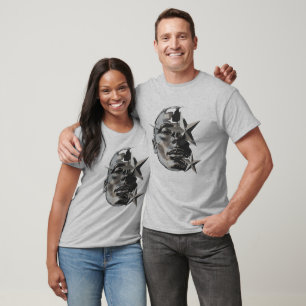 Metallisch silbernes Gesichtsgrafik T-Shirt