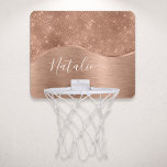 Metallische Rose Gold Glitzer Personalisiert Mini Basketball Netz<br><div class="desc">Diese Rose goldgebürstetes Metall und glamouröse Imitate Glitzer gemustert Basketballkorb mit Ihrem eigenen individuelle Name leicht personalisieren.</div>