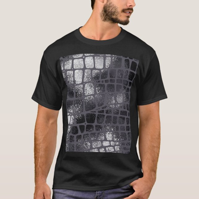 Metallische schwarze Schlangenhaut: Elegante Textu T-Shirt (Vorderseite)