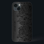 Metallisches Schwarz mit schwarzer Paisley-Spitze Case-Mate iPhone Hülle<br><div class="desc">Schwarz dunkelgraue metallische Design gebürstetes Aluminium mit schwarzem Blumenpaisley Spitze. Anpassbare und optionale Monogramm</div>