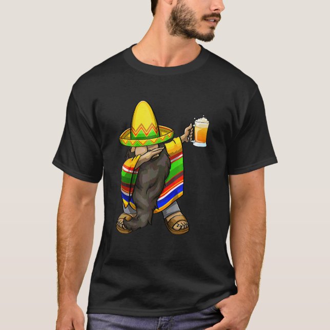 Mexican Dabbing Gnome Cinco De Mayo Poncho Sombrer T-Shirt (Vorderseite)