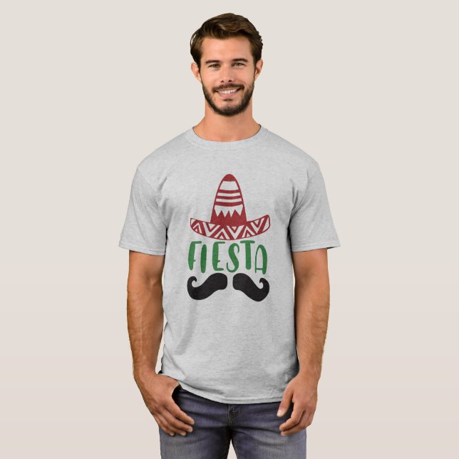 Mexican Fiesta Mustache-Sombrero Design T-Shirt (Vorne ganz)