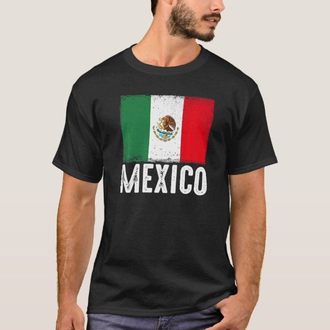 Mexican Flag Vintage Patriotic Football Nostalgic  T-Shirt (Vorderseite)