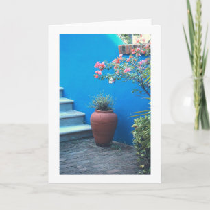 "Mexican Still Life" (Vase, blaue Wand, Treppe) Karte