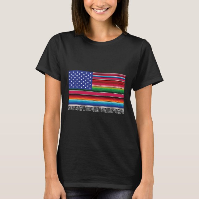 mexikanische amerikanische Flagge Serape Cinco de  T-Shirt (Vorderseite)