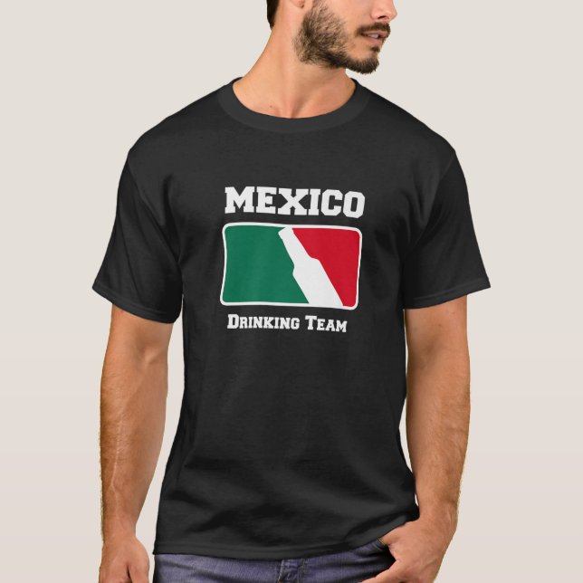 Mexiko Drink Team Biere W/ mexikanische Flaggenfar T-Shirt (Vorderseite)