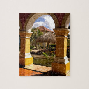 Mexiko, Mayan Riviera, Architektur im Iberostar Puzzle