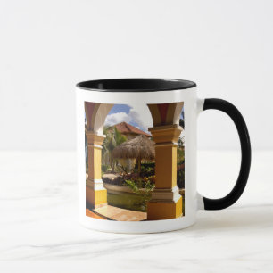 Mexiko, Mayan Riviera, Architektur im Iberostar Tasse