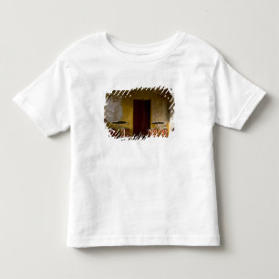 Mexiko, Oaxaca, Nachmittagssonnenlichtbalkon von Kleinkind T-shirt