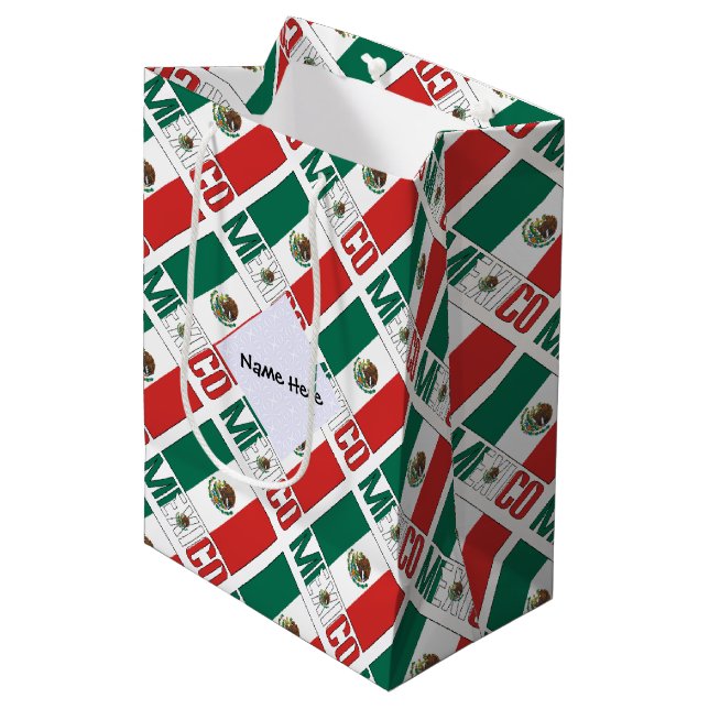 Mexiko - Personalisierte mexikanische Flagge Mittlere Geschenktüte (Vorderseite Schrägansicht)