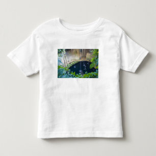 Mexiko, Quintana Roo, in der Nähe von Chichen Itza Kleinkind T-shirt