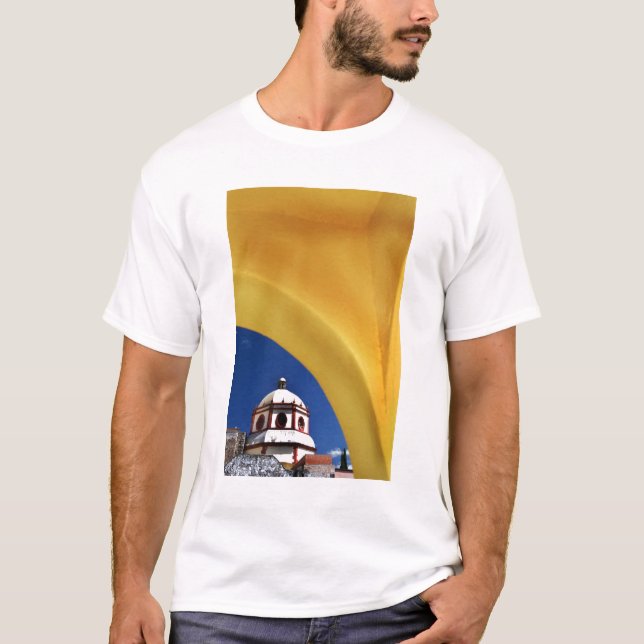 Mexiko, San Miguel de Allende. Kirche gerahmt T-Shirt (Vorderseite)