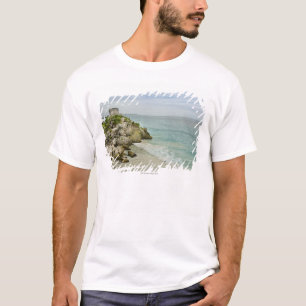 Mexiko, Tulum, alte Ruinen auf Strand T-Shirt