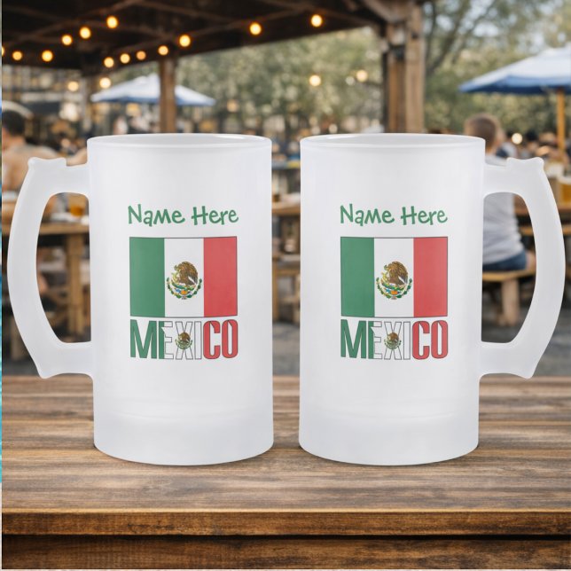 Mexiko und Mexiko: Grüne Persönlichkeit der Flagge Mattglas Bierglas (Personalized frosted glass stein with Mexican Flag and MEXICO on both sides. Name above, too.)